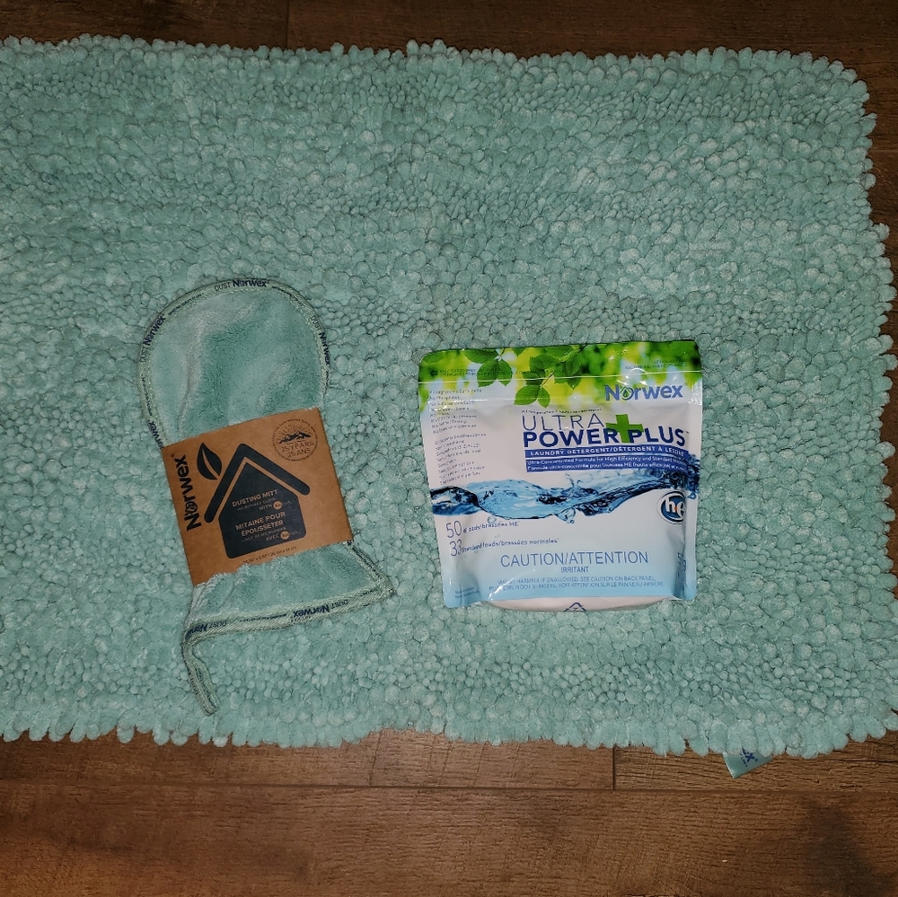 Brand new norwex mat,detergent,and dusting mitt